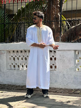 Load image into Gallery viewer, White Omani Thobes
